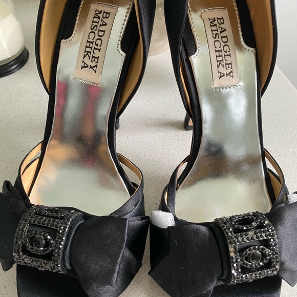 Badgley mischka  embellished evening shoes - Picture 3 of 8
